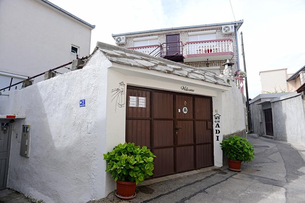 Guesthouse Adi モスタル エクステリア 写真