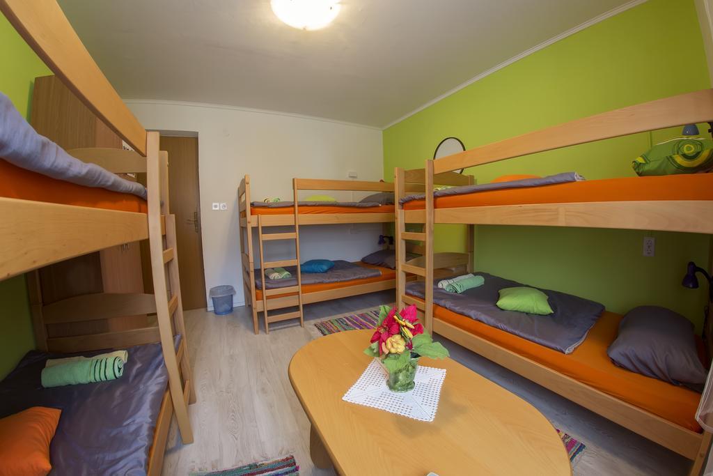 Guesthouse Adi モスタル エクステリア 写真