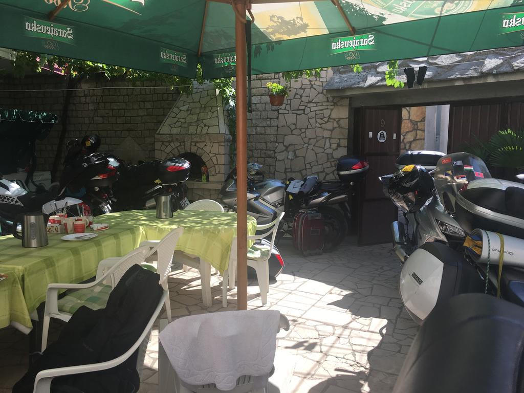 Guesthouse Adi モスタル エクステリア 写真