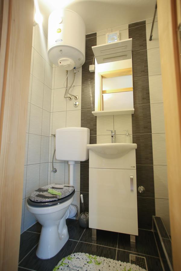 Guesthouse Adi モスタル エクステリア 写真